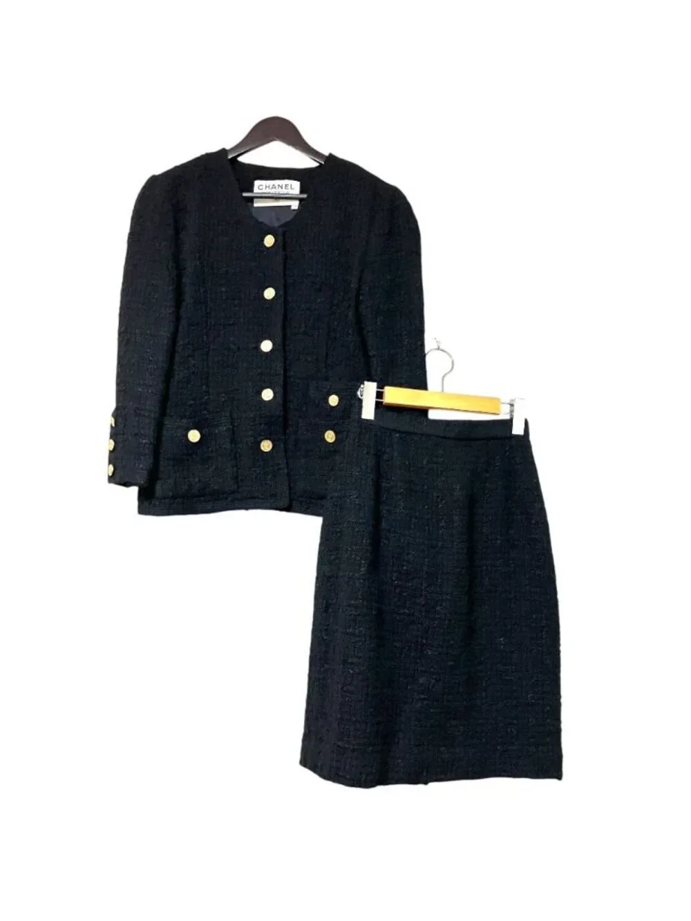 Chanel Vintage CC Logo Button Gold Tweed Jacket Skirt Set 38 Black